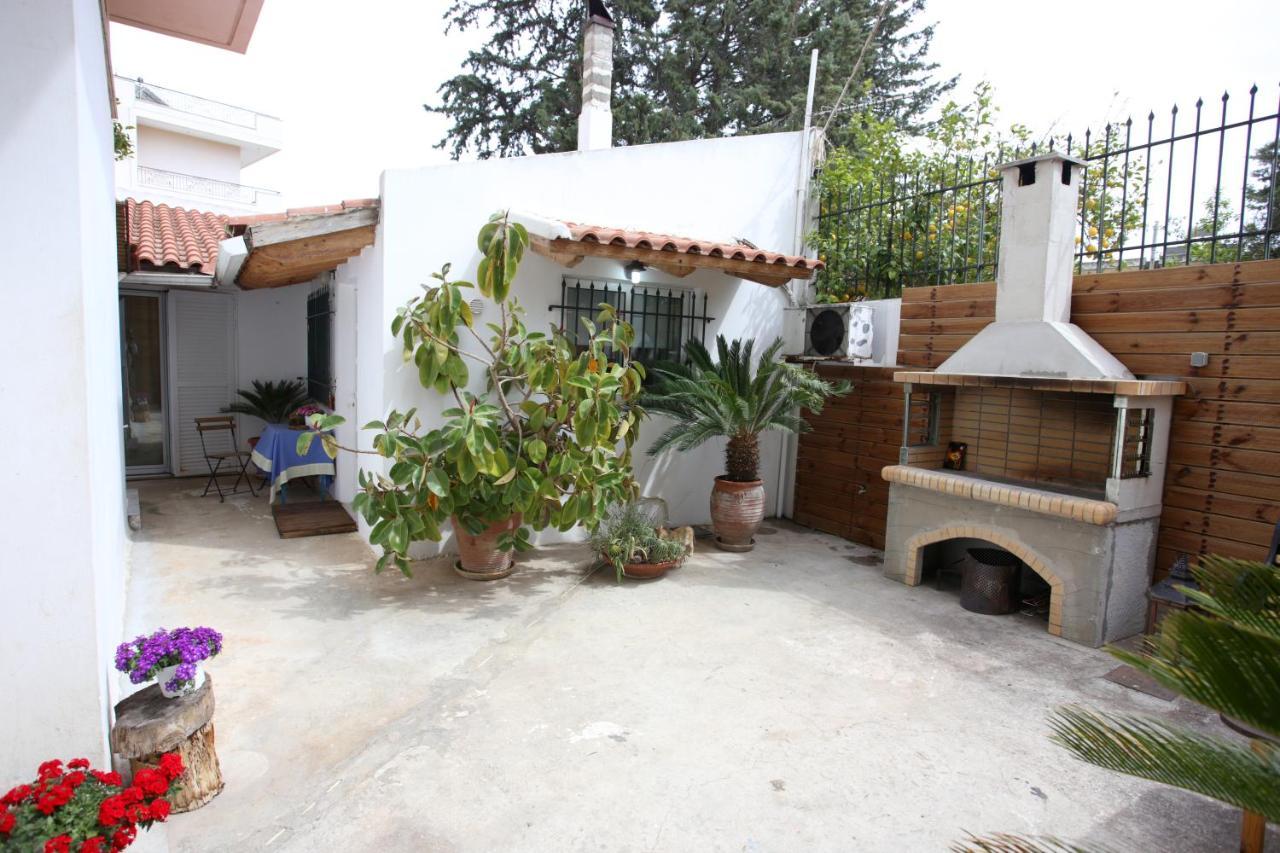 House Near The Athens Airport, Spata. 외부 사진