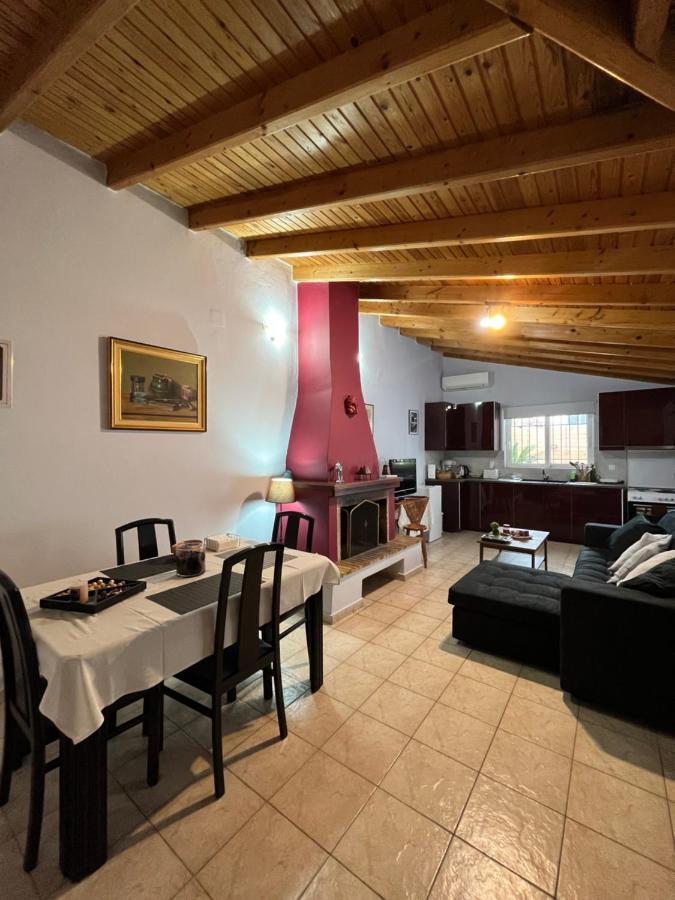 House Near The Athens Airport, Spata. 외부 사진